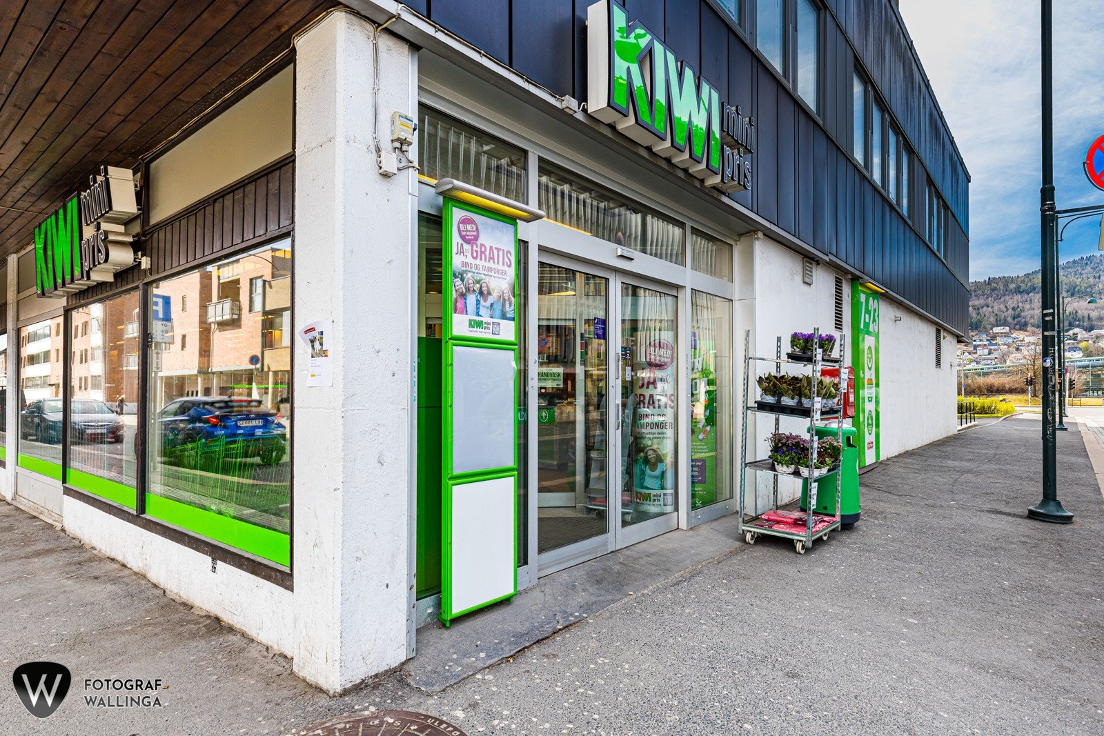Matbutikk rett utenfor døren. Galleribilde