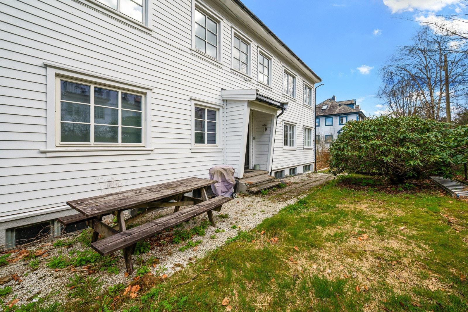 Felles uteplass for sameiets beboere Galleribilde