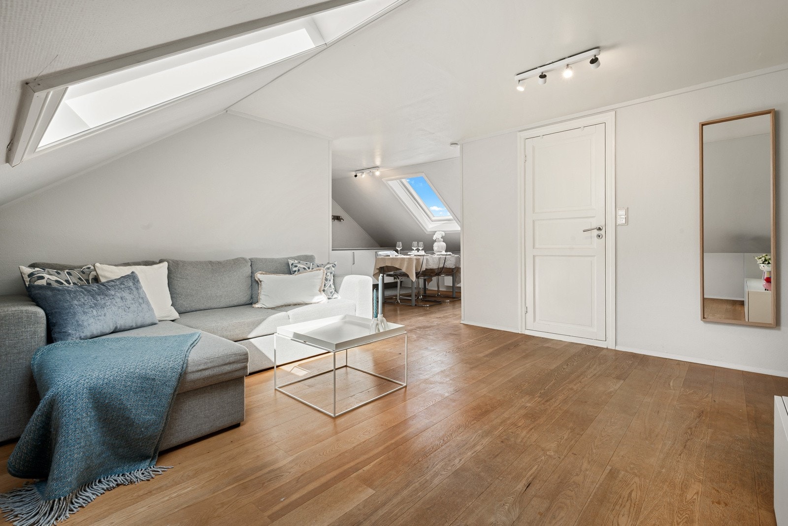 Gulvet har enstavs parkett Galleribilde