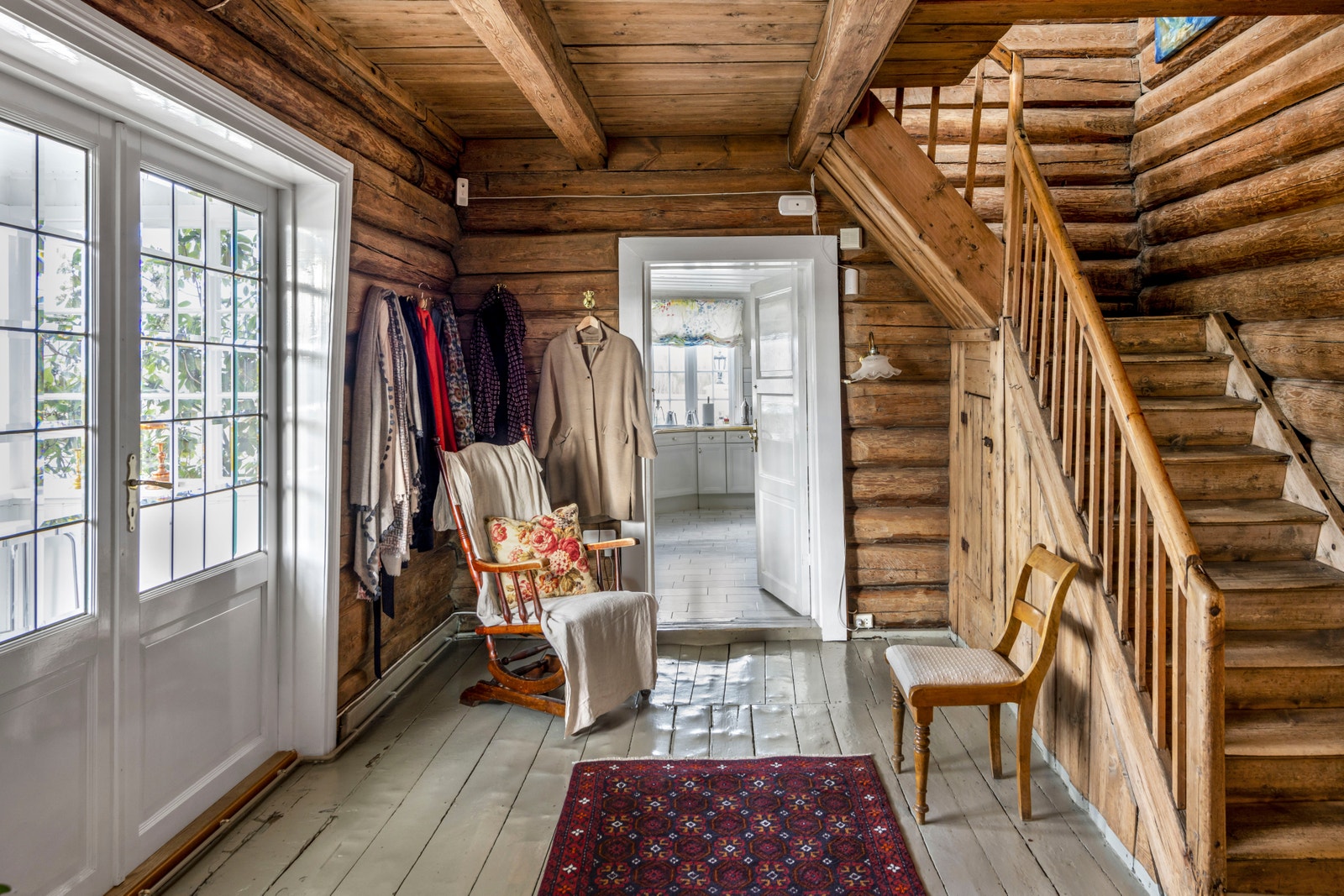 Inngangsparti bevart fra byggets opprinnelse Galleribilde