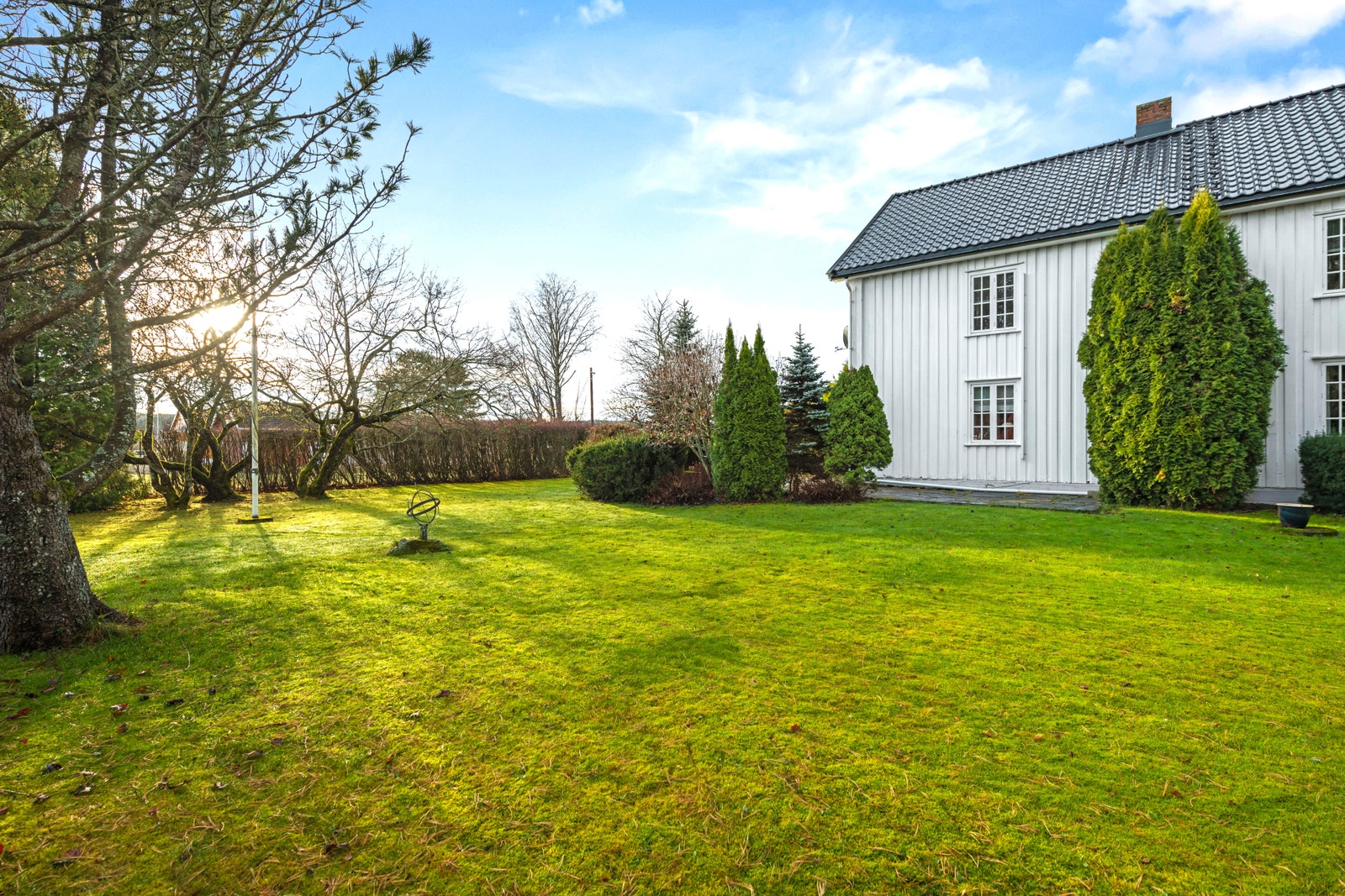 Hovedhus fra 1700-1799, betydelig oppgradert. Galleribilde