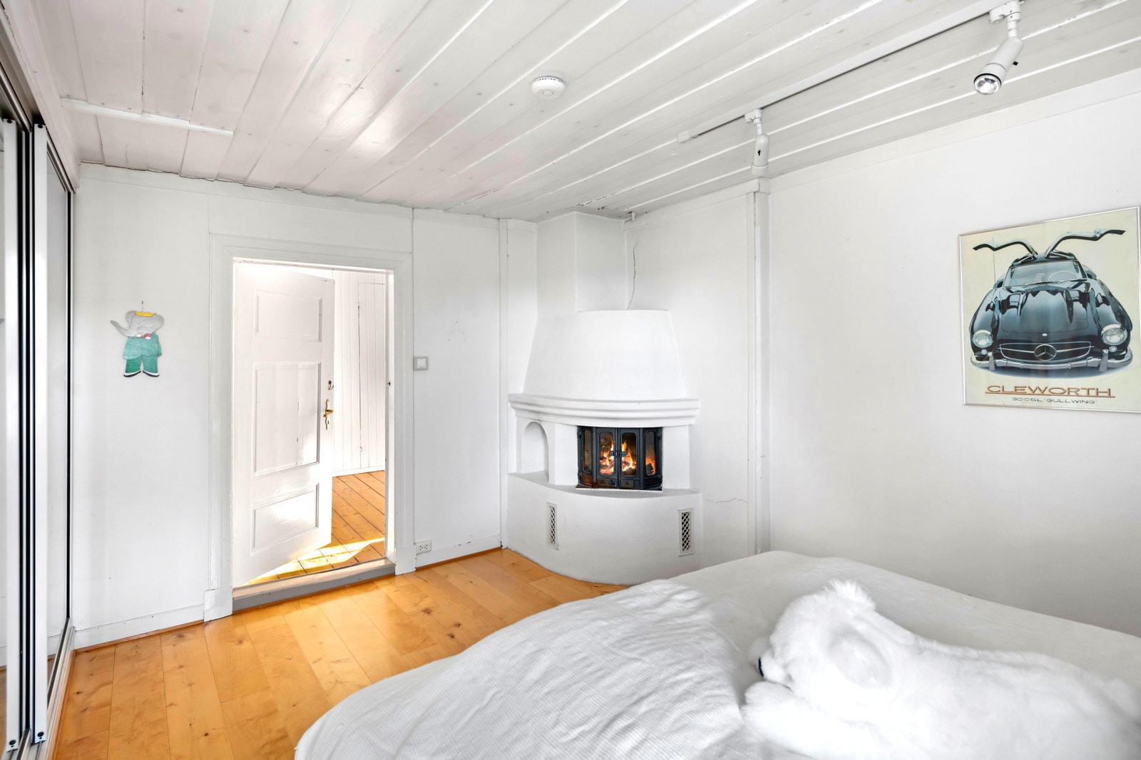 Peis på soverommet. Galleribilde