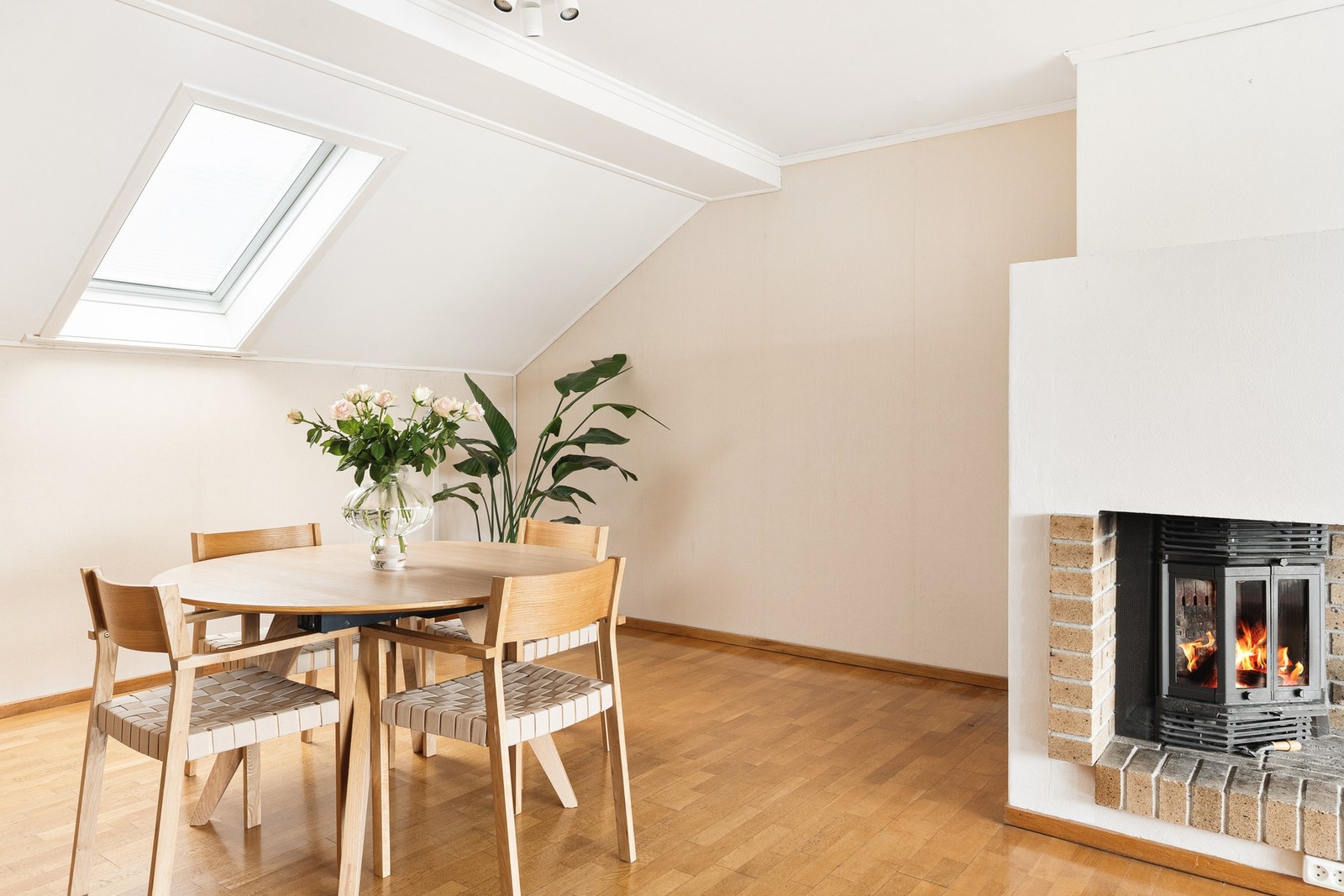 Peisovnen bidrar med varme og hygge på kalde vinterdager. Galleribilde