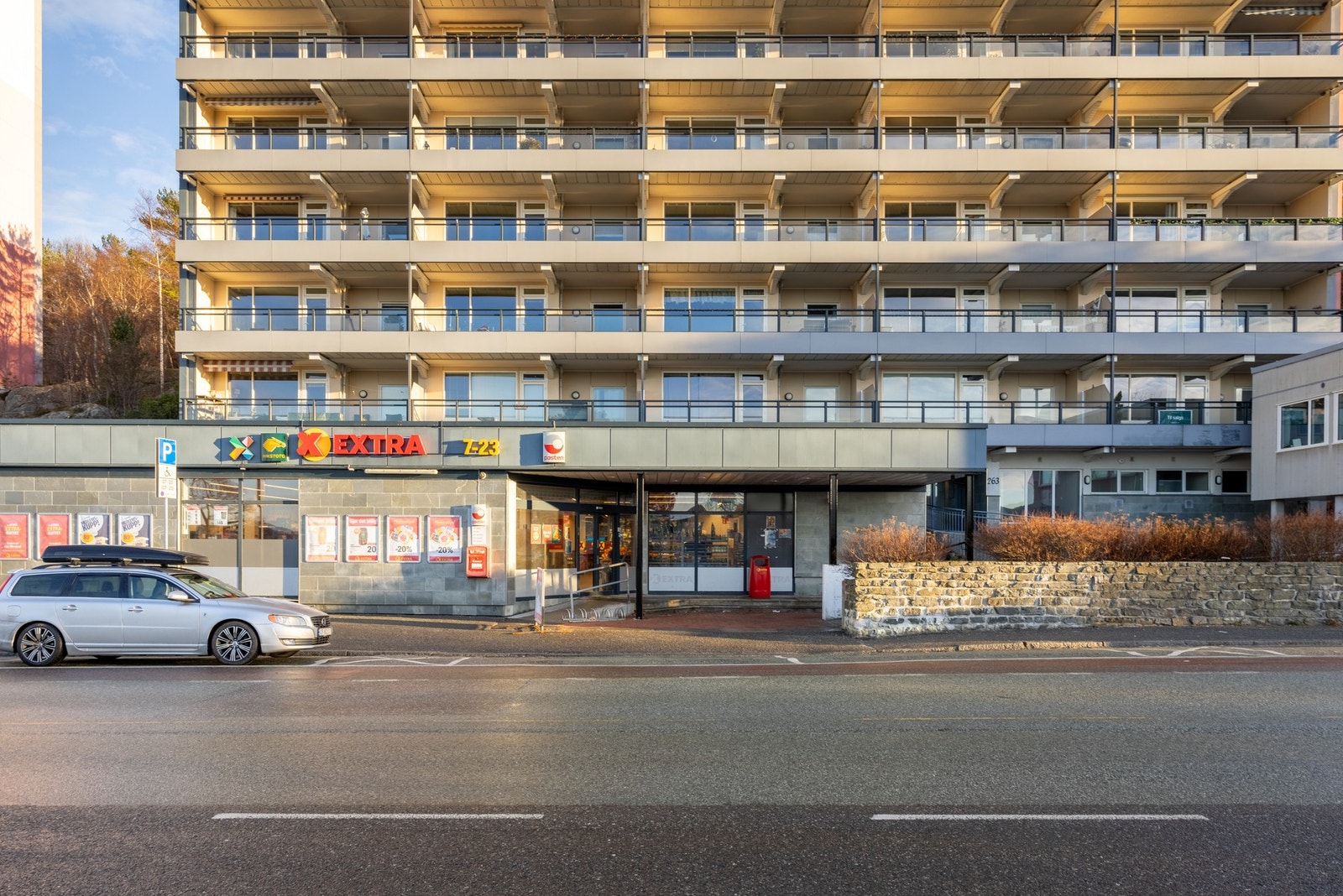 Dagligvarer ligger bare et steinkast unna. Galleribilde