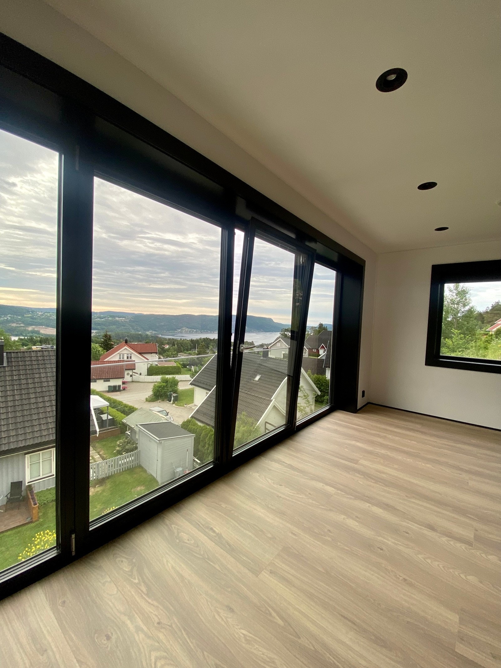 Luftestilling Galleribilde