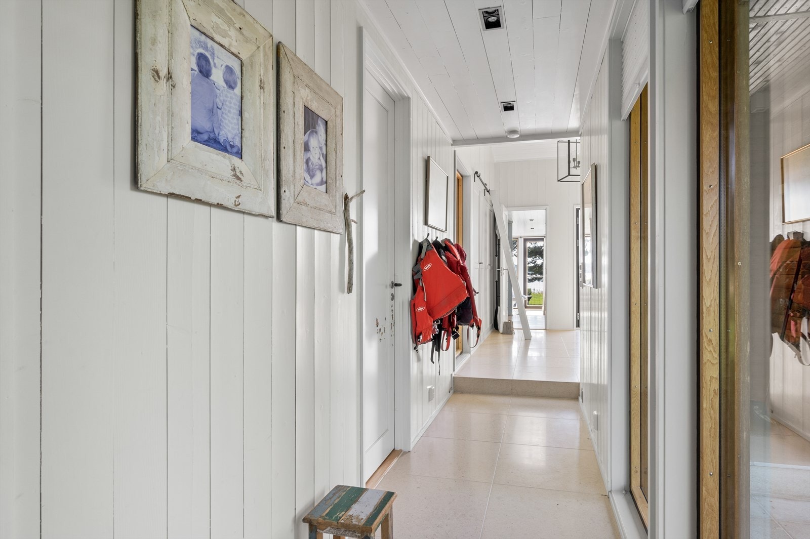 Soveromsgang til to av soverommene Galleribilde