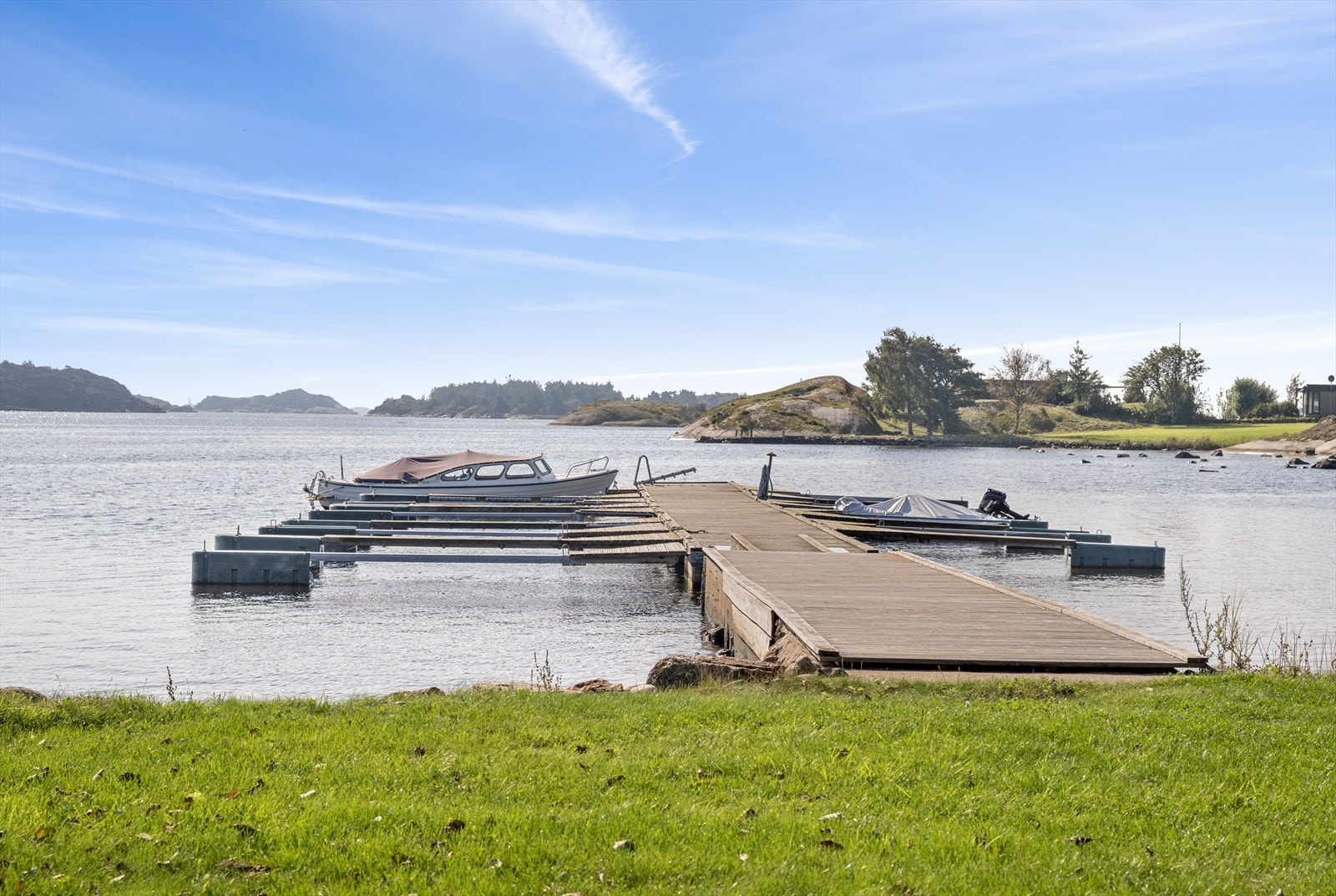 Fellesbryggen med båtplass Galleribilde