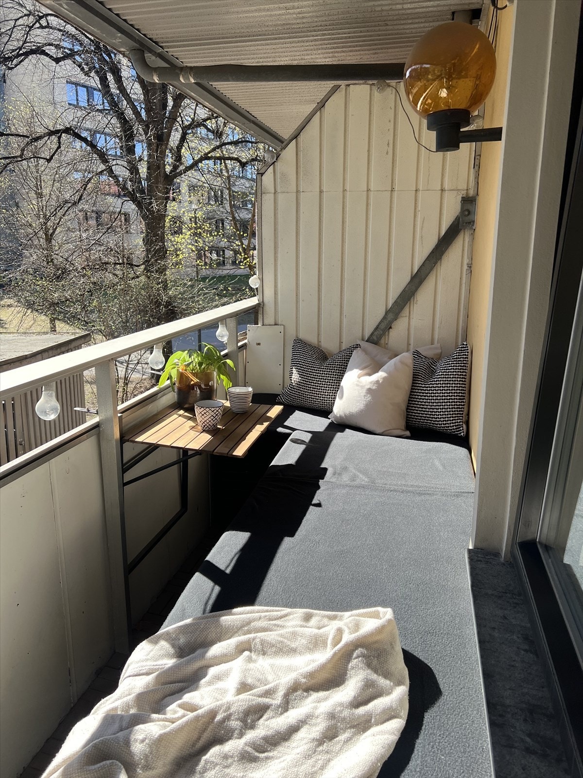 Privatbilde tatt av selger når solen titter fram Galleribilde