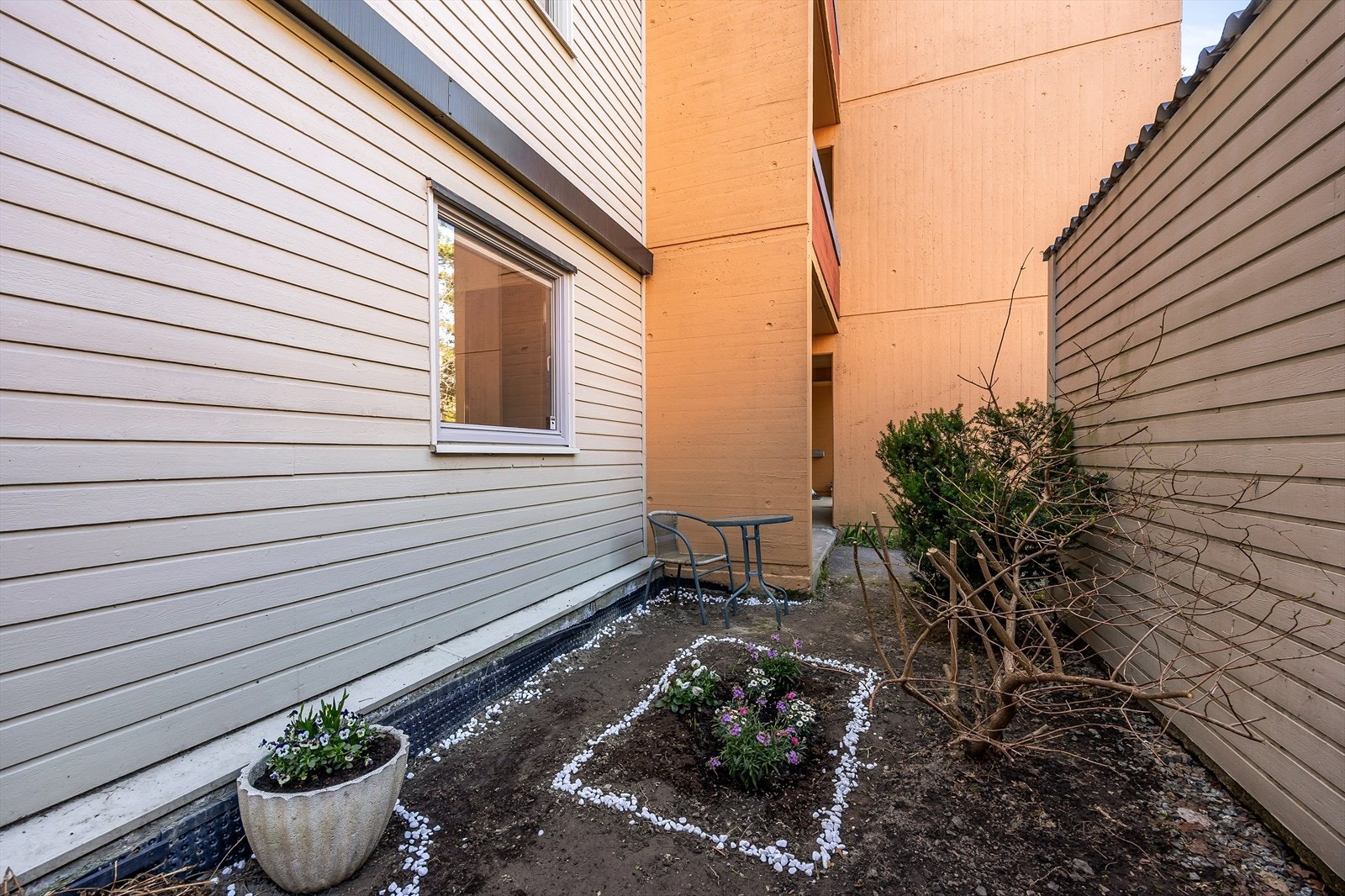 Nydelig uteplass rett utenfor døren. Galleribilde