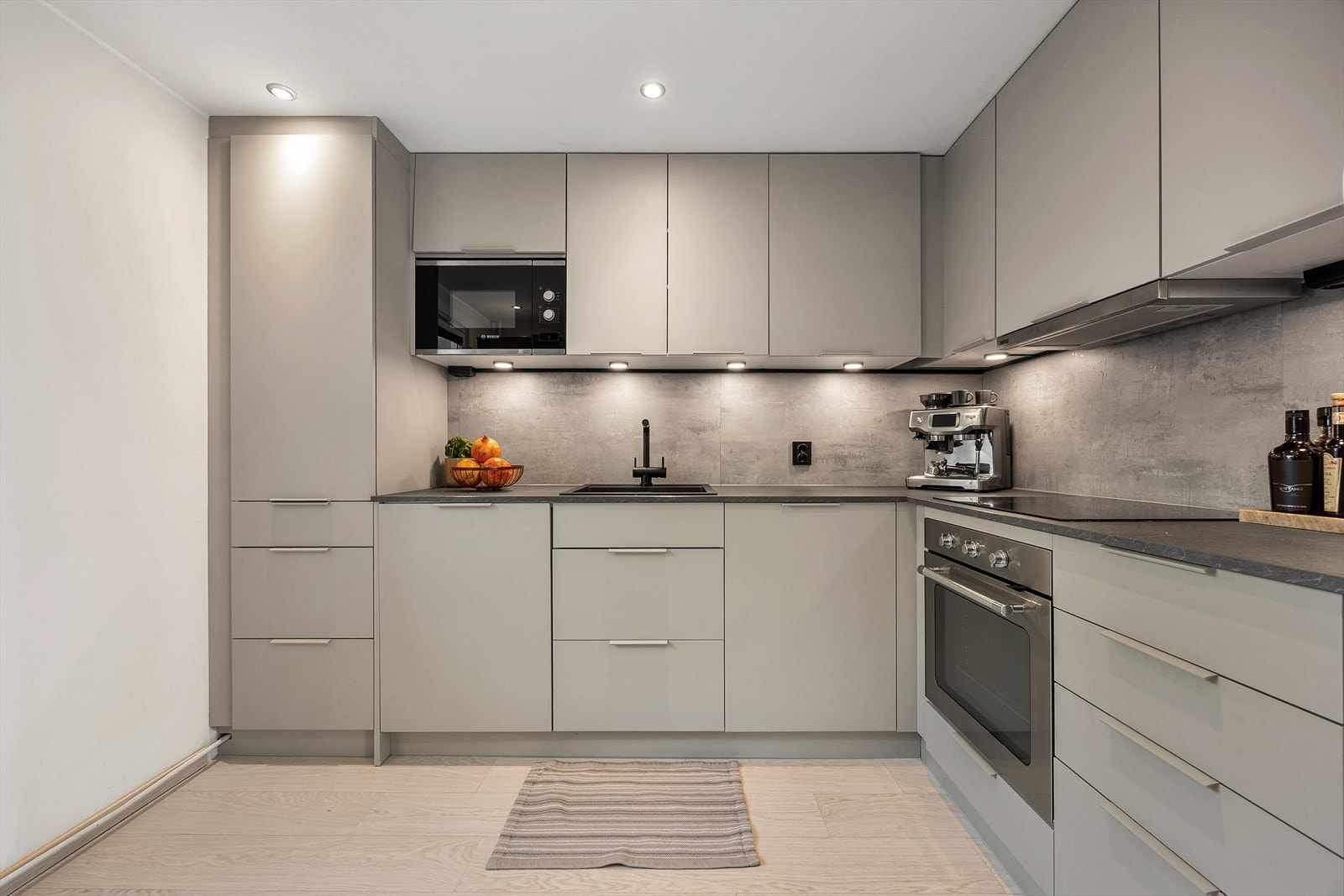 Lekkert dansk designerkjøkken fra KVIK Galleribilde