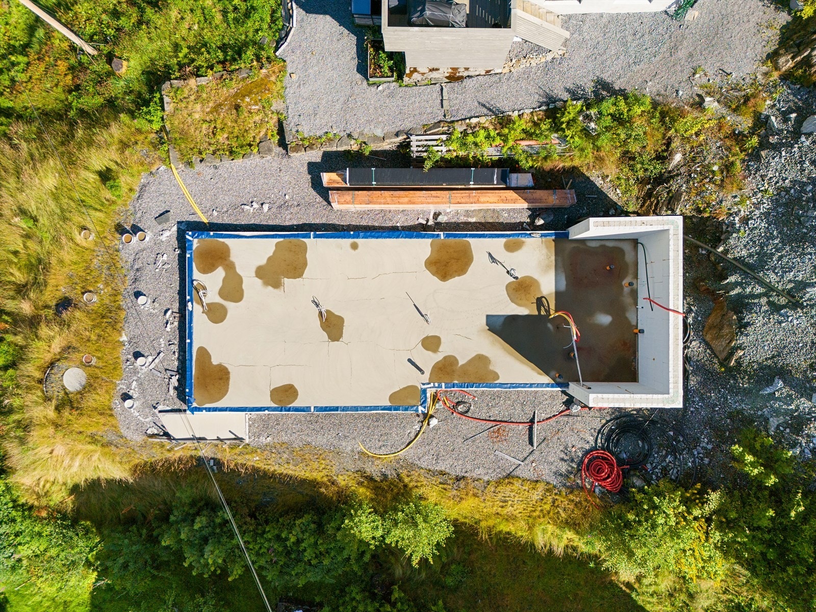 Det er lagt inn vann, kloakk overvann og tilkoblet i vei Galleribilde