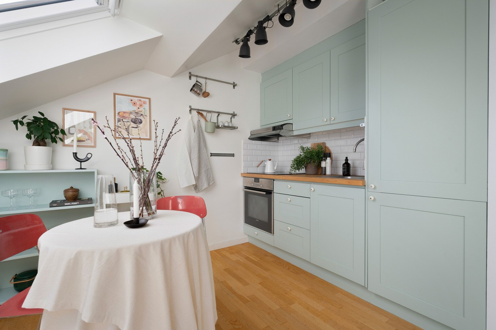 Velkommen til Sannergata 15C, presentert av Nini Tran v/EIE Eiendomsmegling. Galleribilde