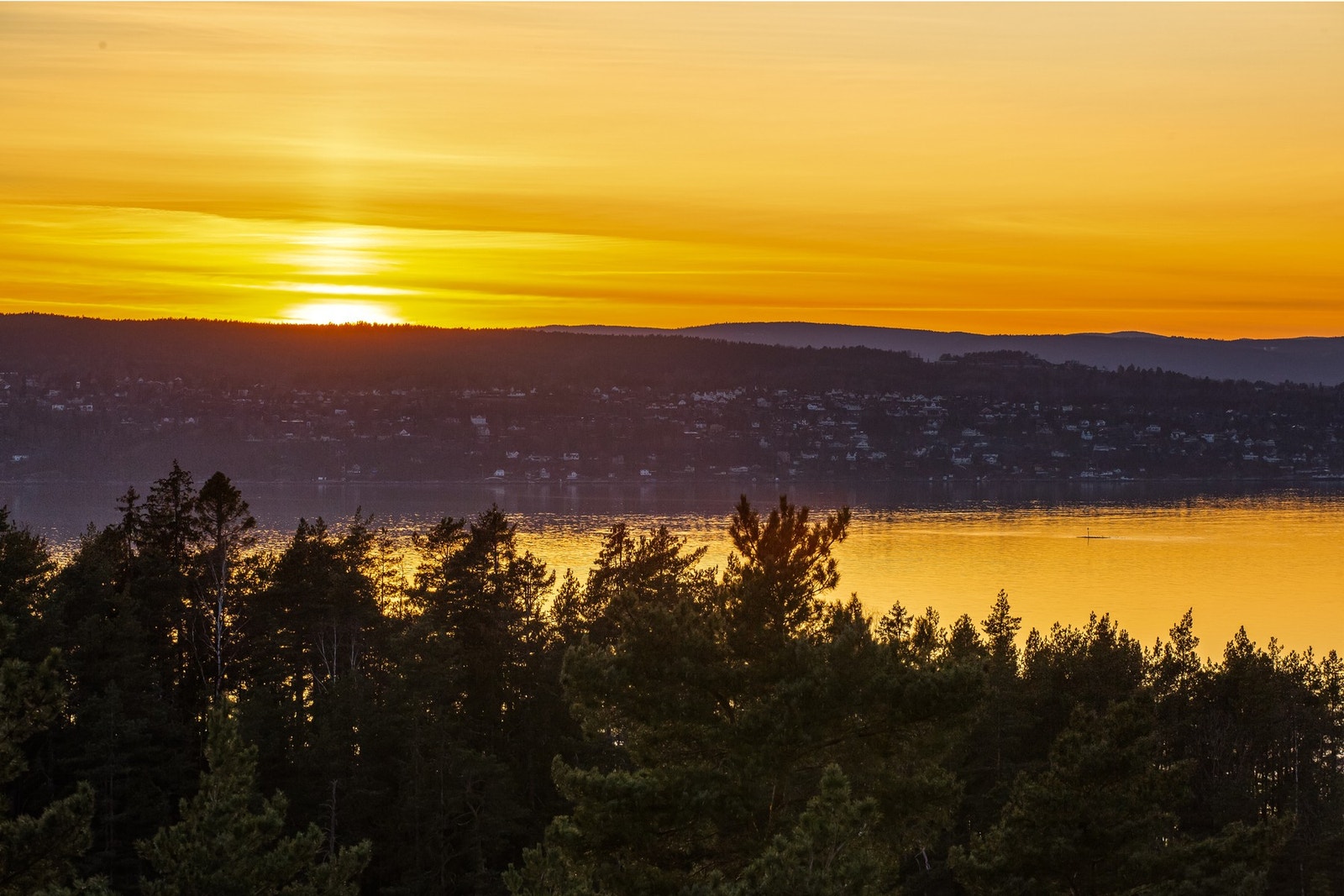 Nyt solnedganger og fantastiske kveldshimler du aldri går lei av i din nye leilighet Galleribilde
