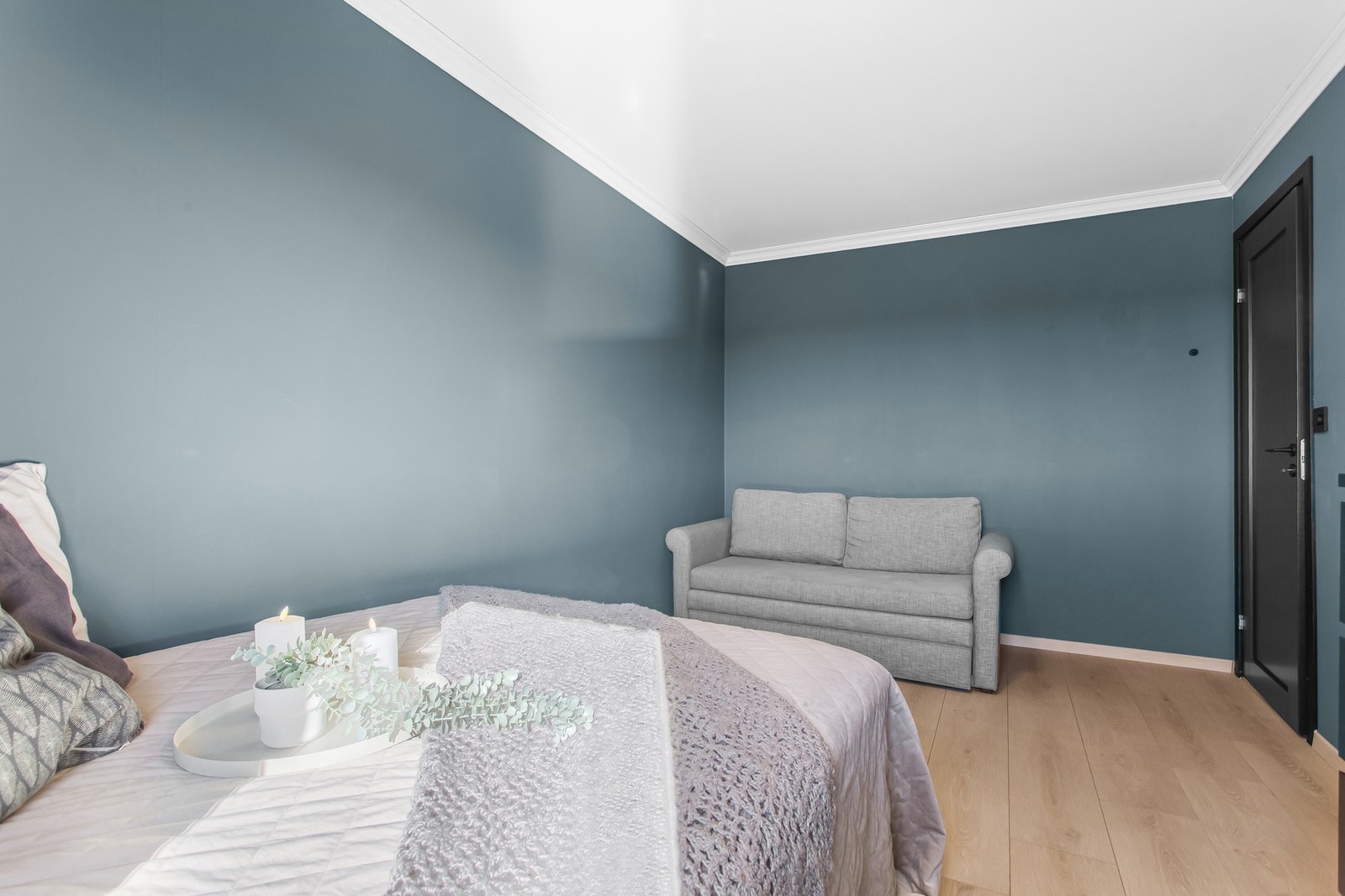 I tillegg plass til garderobeskap, kontorløsning eller annet ønsket møblement Galleribilde