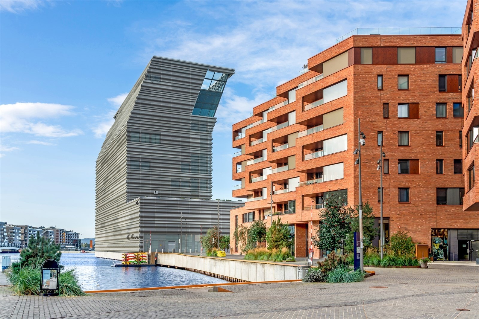 Med kort avstand til Gamlebyen og Bjørvika får du tilgang til noen av byens mest spennende områder, inkludert Operaen, Munch, Barcode og de populære serveringsstedene på Sørenga Galleribilde