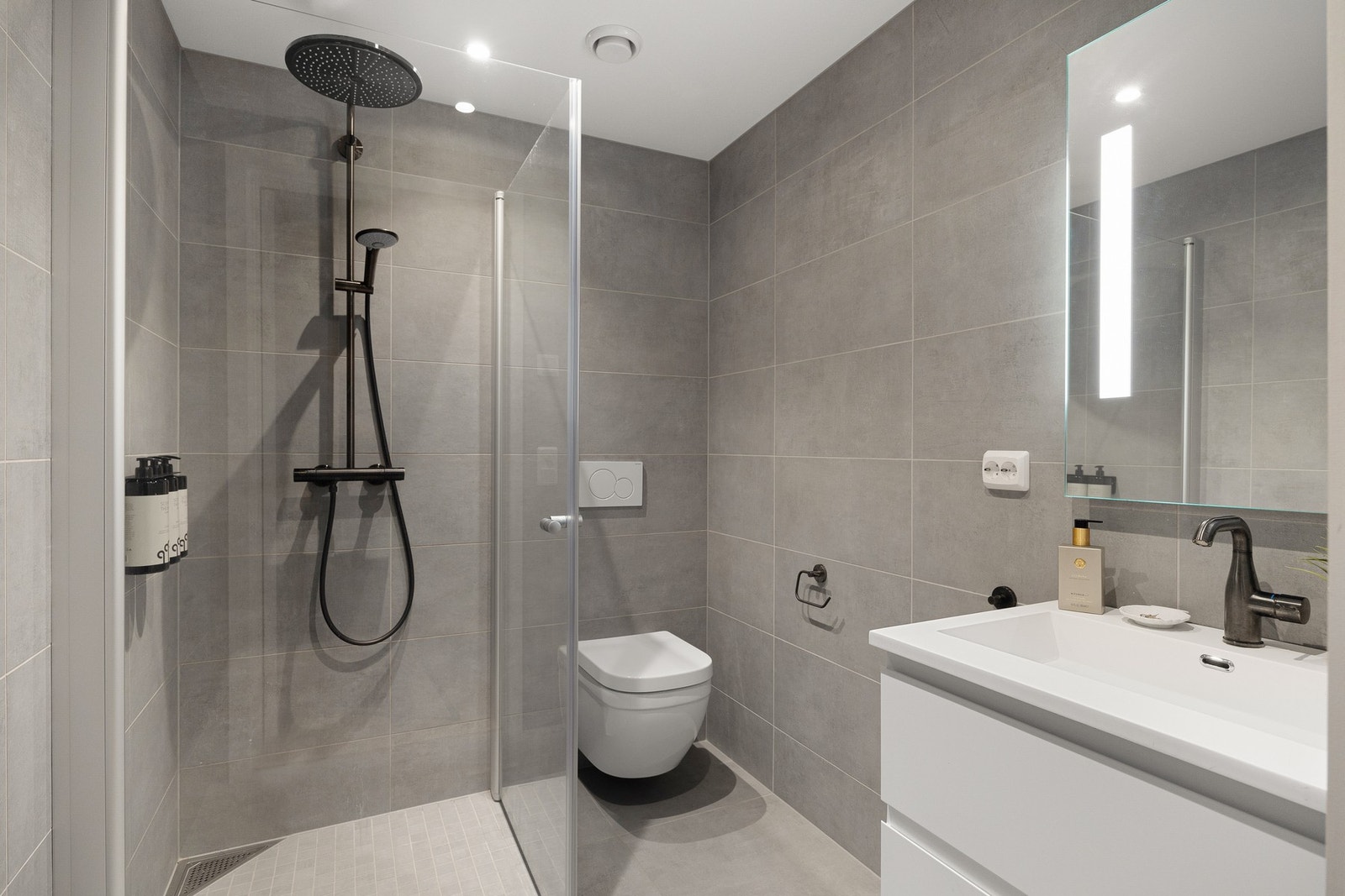 Hovedsoverommet har et eget master-bathroom. Galleribilde