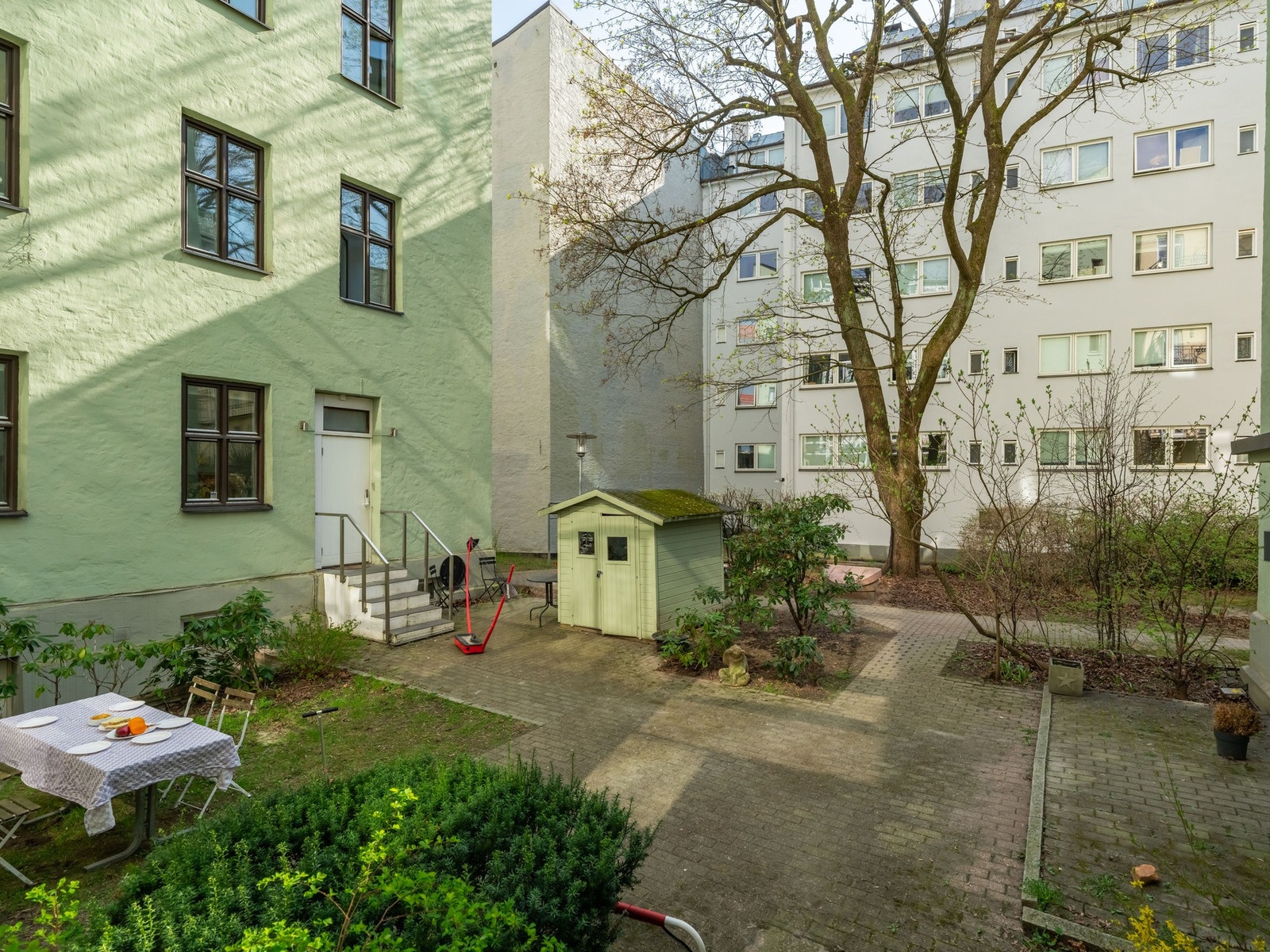 Den vender mot den rolige bakgården. Galleribilde