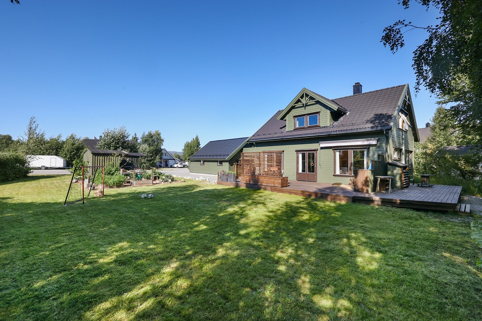 Stor plen som passer seg ypperlig til utendørsaktiviteter. Galleribilde