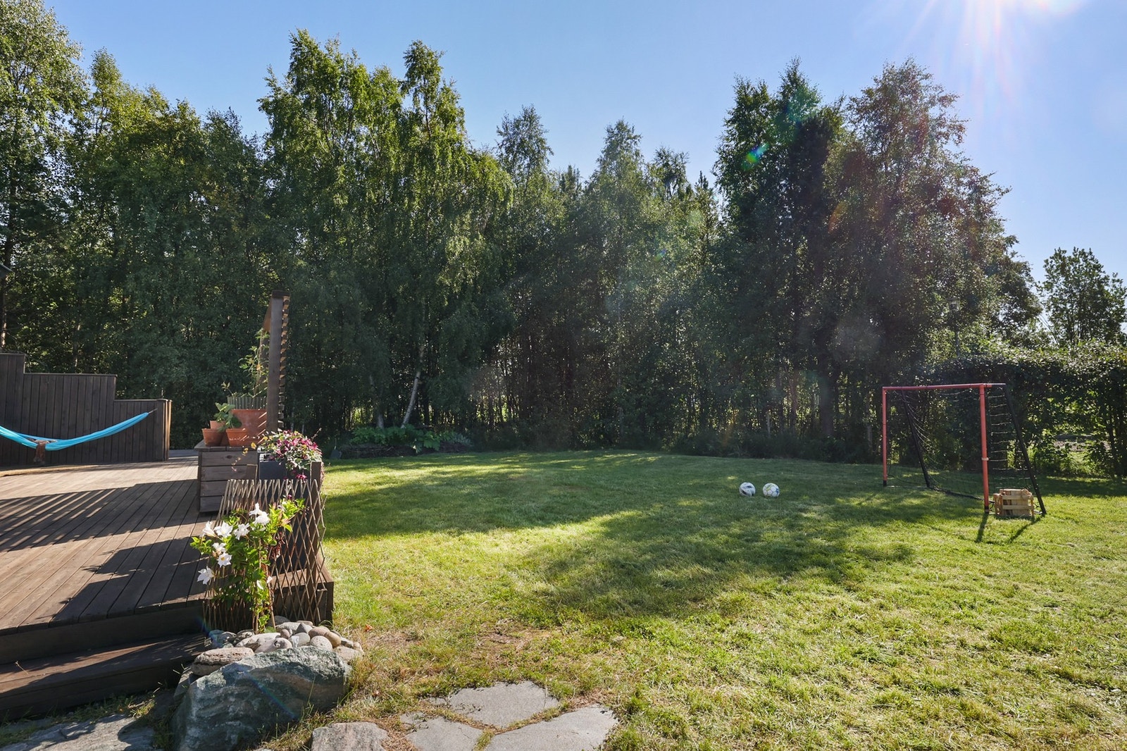 Mulighet for egen fotballbane faller nok godt i smak hos de minste. Galleribilde