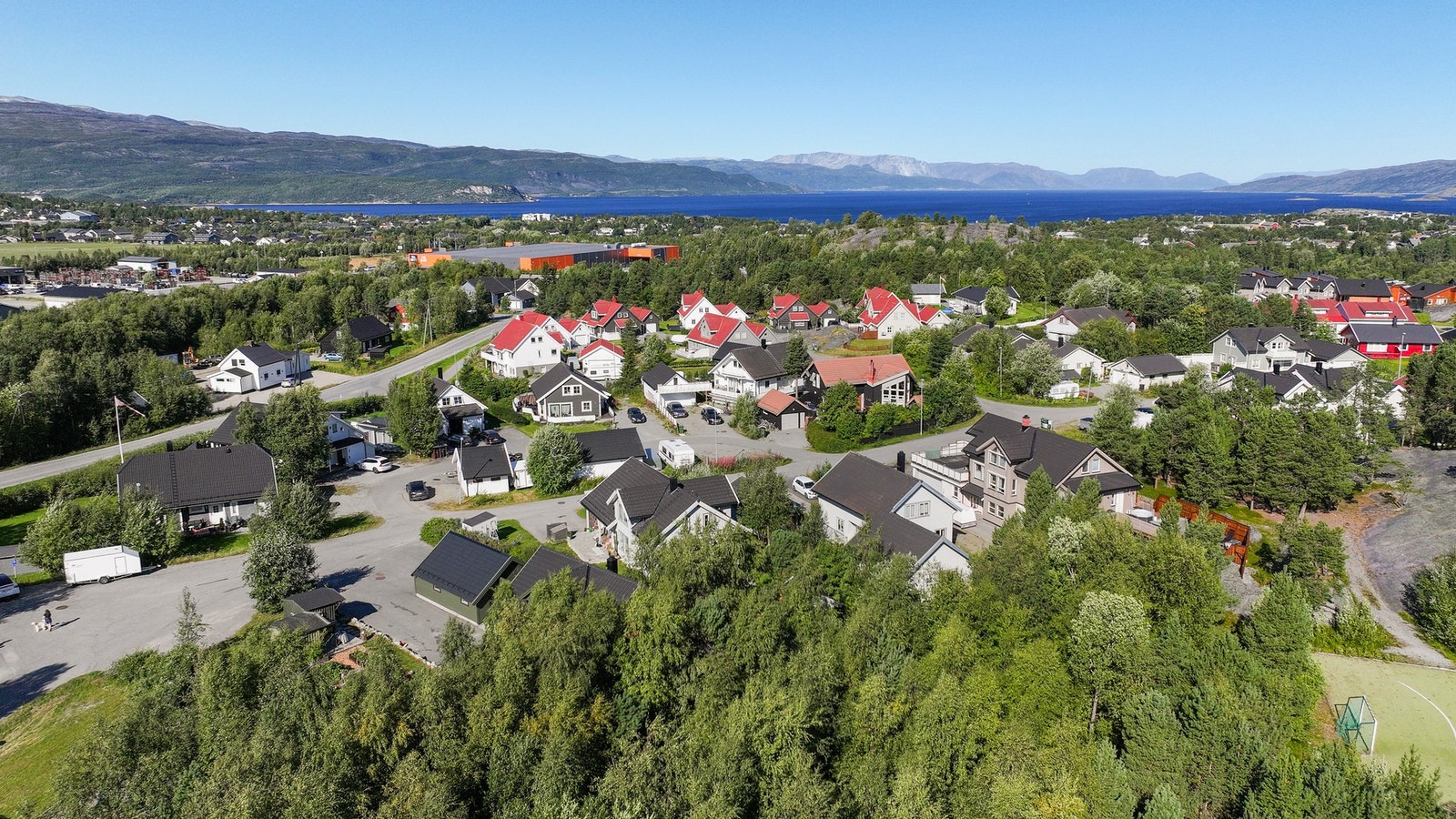 Det er gode skole- og barnehagetilbud i nærområdet. Galleribilde