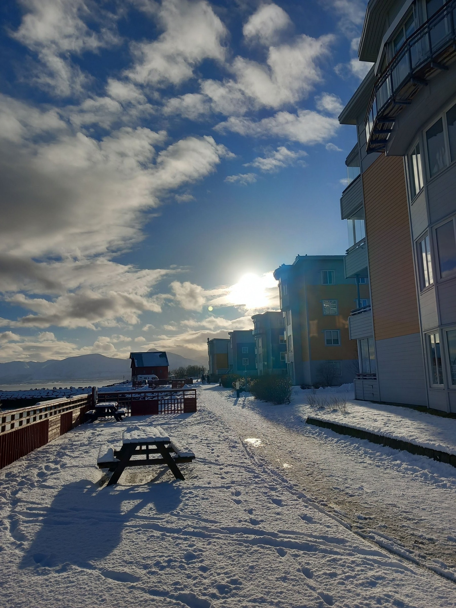 Sjøpromenaden på Bjerkaker. Galleribilde