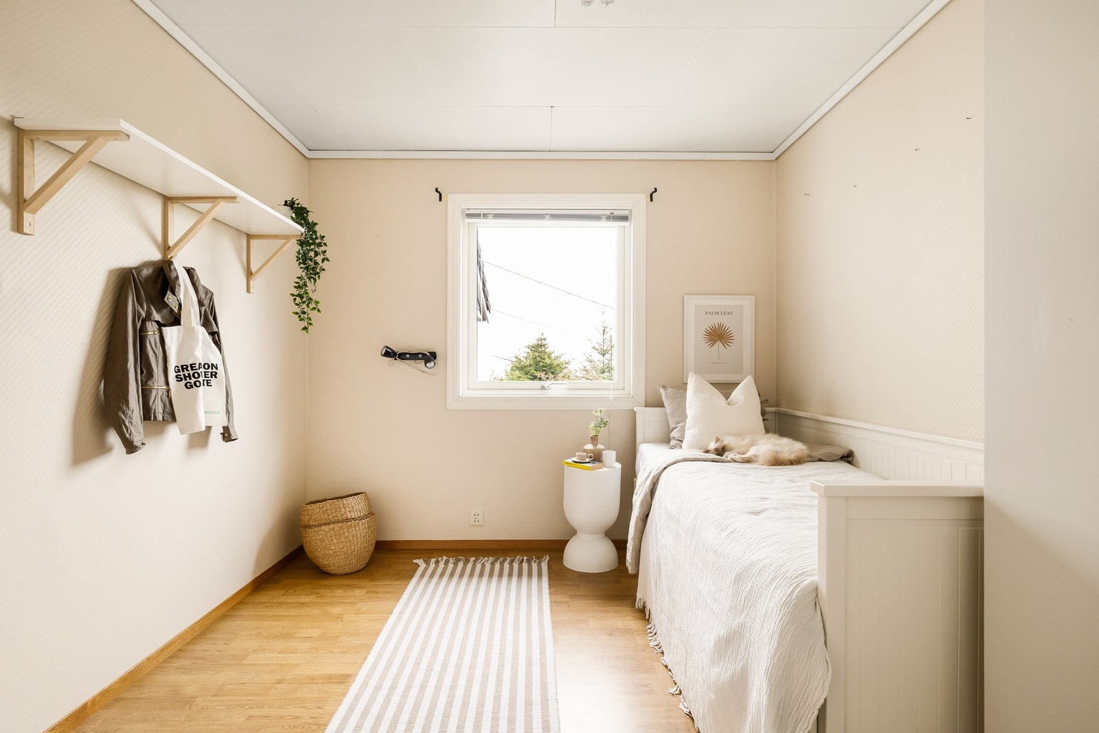 Soverommene har også vindusflater som gir godt med naturlig belysning. Galleribilde