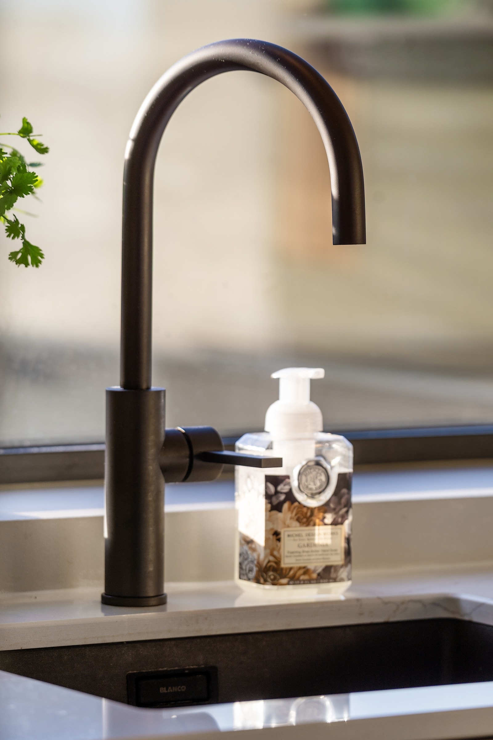 Tapwell armatur i bronse Galleribilde