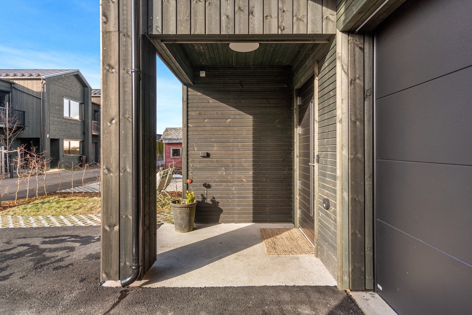 Overbygget inngangsparti Galleribilde