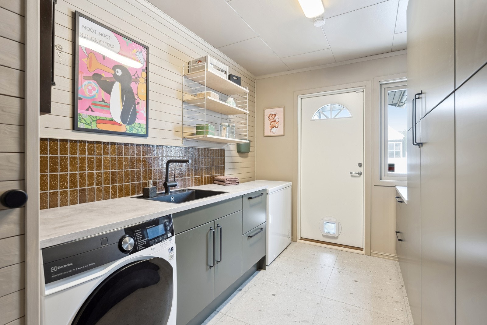 Praktisk vaskerom med egen inngang i 1. etasje. Galleribilde