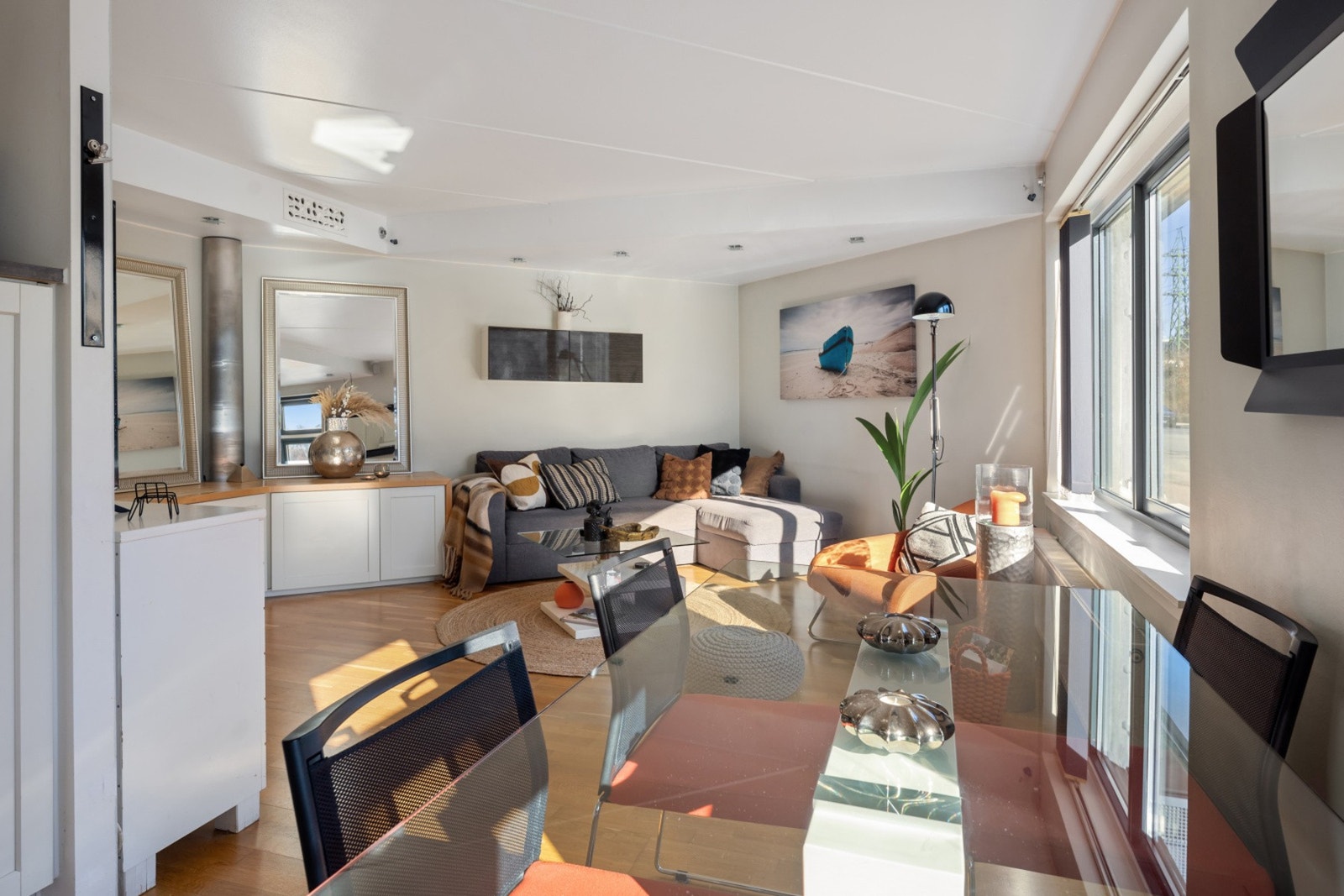 Ved spiseplassen kan man samle familie og venner for et hyggelig måltid Galleribilde