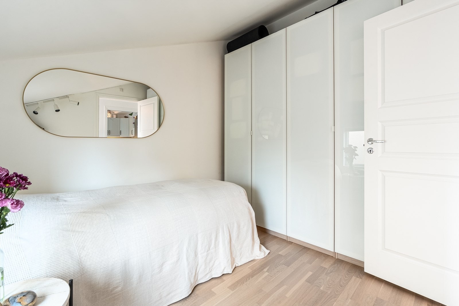 Her får du fleksible rom med mulighet for både hjemmekontor, barnerom eller gjesterom - alt etter behov. Galleribilde