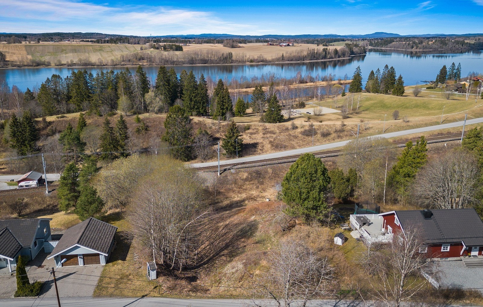 Eiendomsmegler Krogsveen v. Marcus Grundy har gleden av å presentere Silovegen 92. Galleribilde