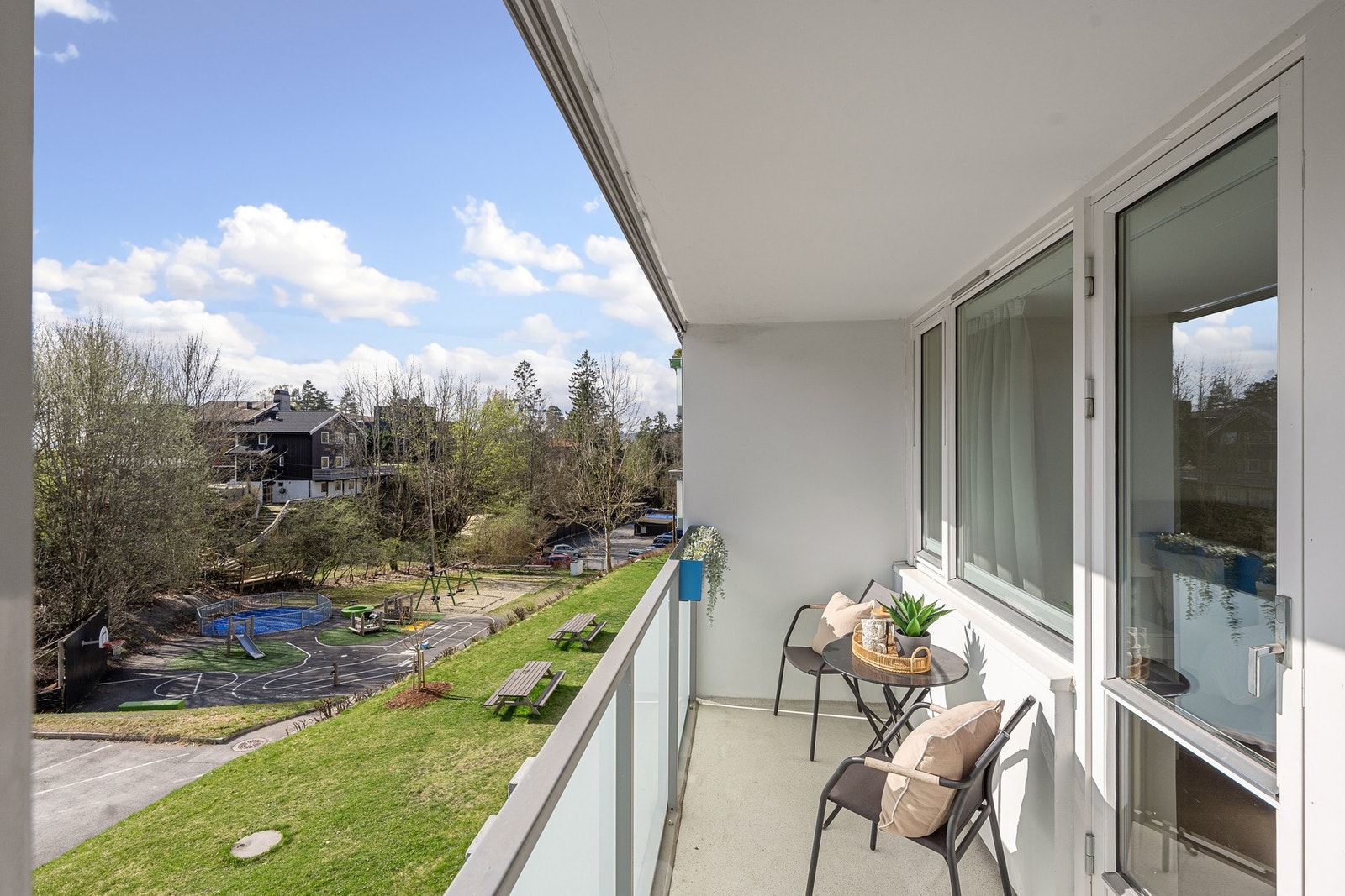 Den andre balkongen tilknyttet soverommet er på ca 5 kvm Galleribilde