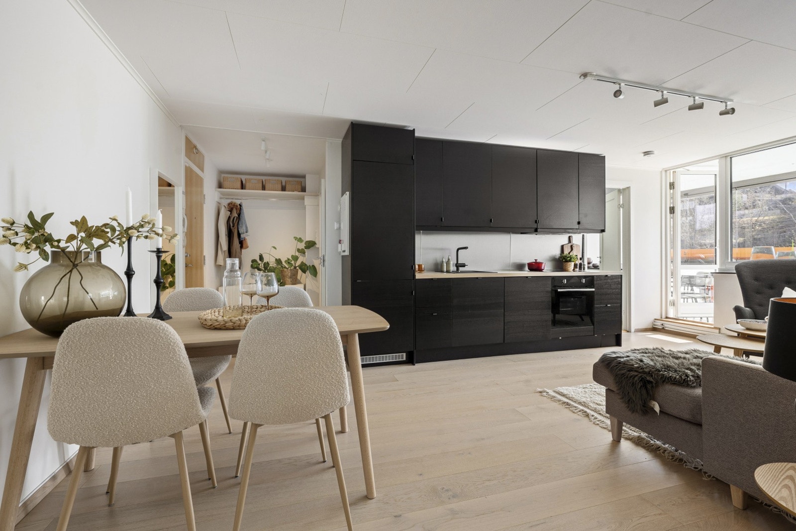 I 2020 ble det lagt nytt parkett i alle rom Galleribilde