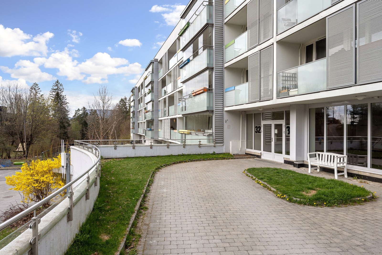 Borettslaget har 154 parkeringsplasser under bebyggelsen Galleribilde