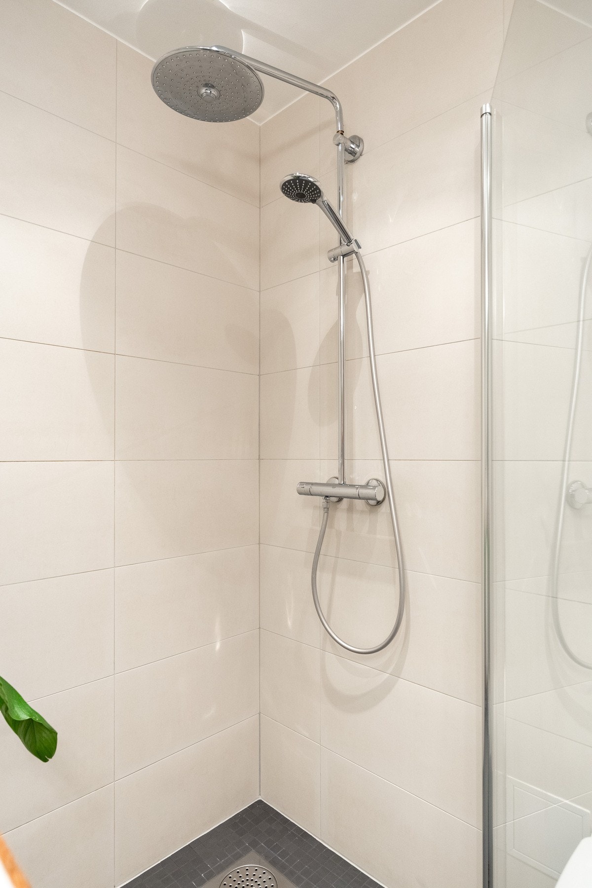 Romslig dusjhjørne. Galleribilde