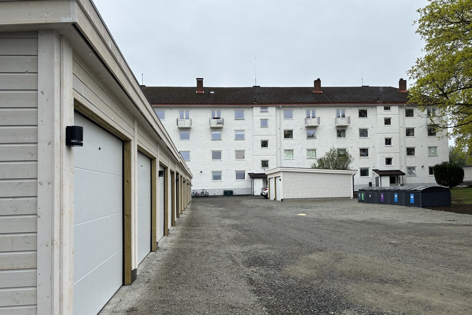 Nye garasjer fra 2023 + Gjesteparkering etter første mann til mølla prinsippet Galleribilde