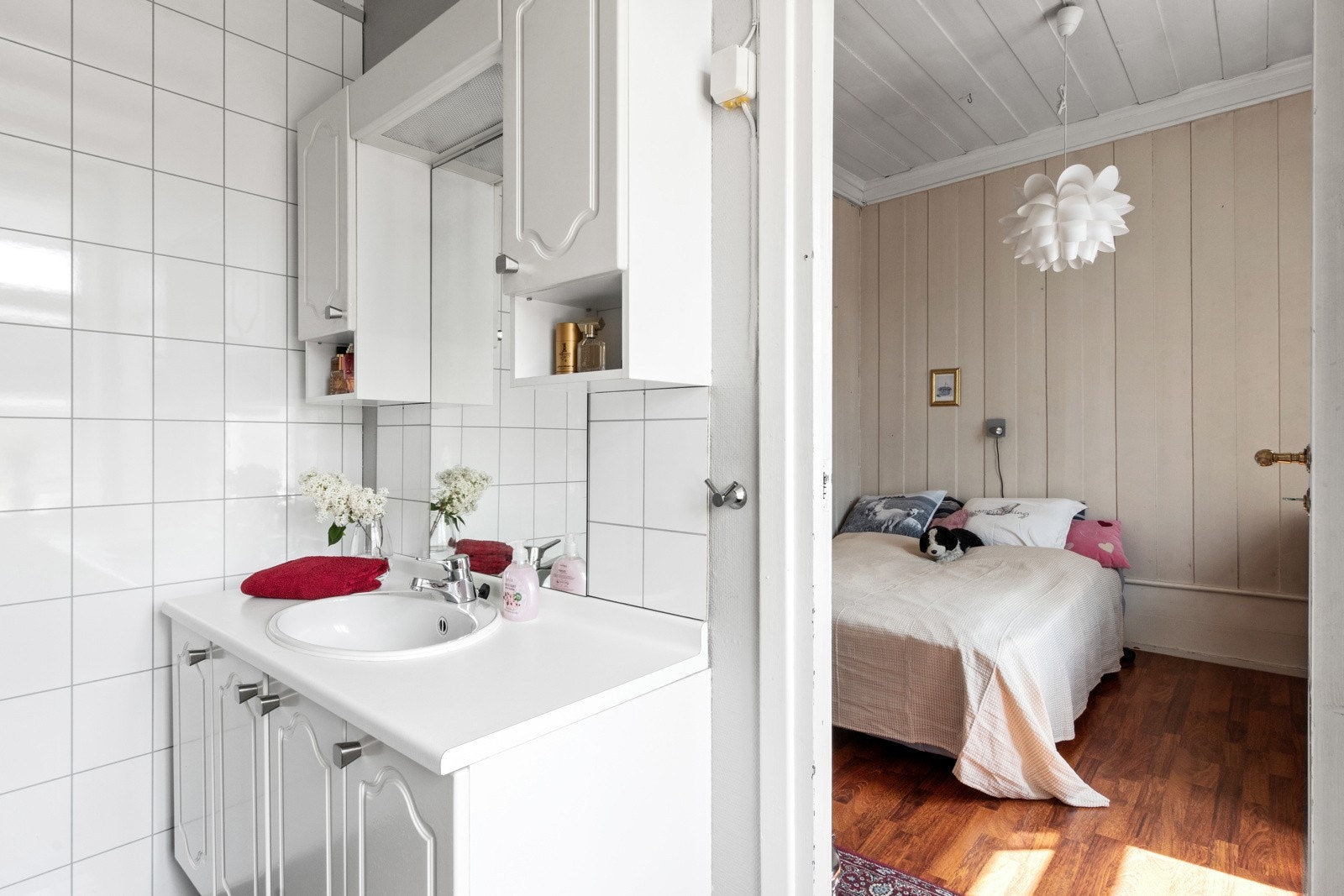 Bad i forbindelse med soverommet Galleribilde