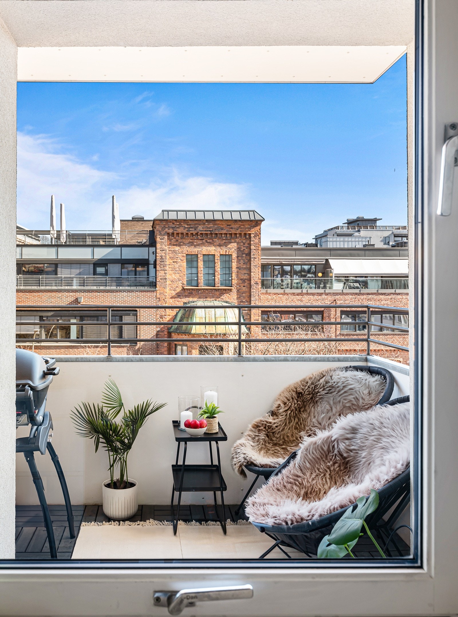 Balkongen gir deg et ekstra uterom som kan nytes gjennom store deler av året Galleribilde