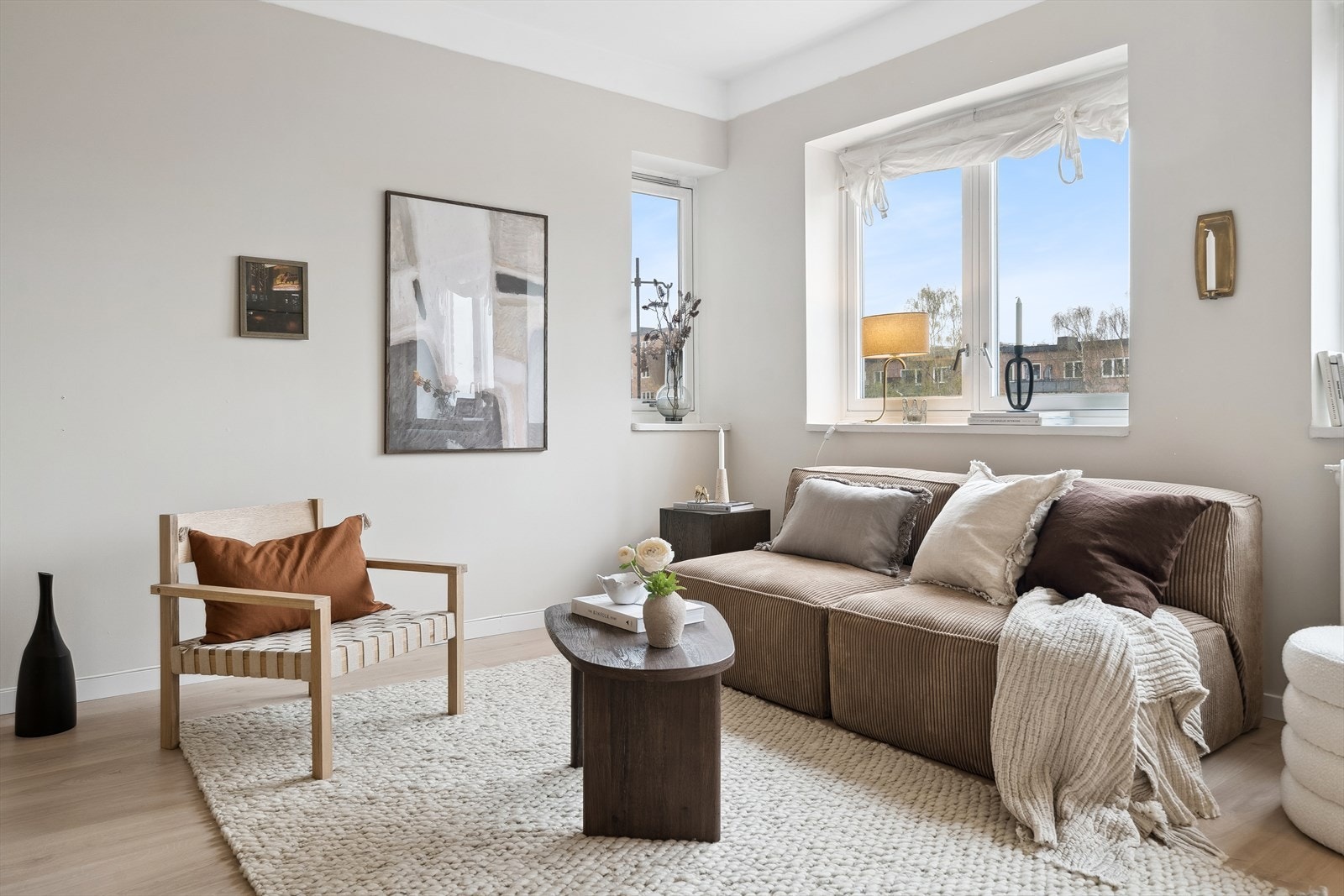 "Jeg pleide å åpne vinduet om vår/sommer/ høst og ta morgenkaffen med utsikt mot barcode og Oslofjorden, det ga meg en skikkelig godfølelse" - Selger Galleribilde