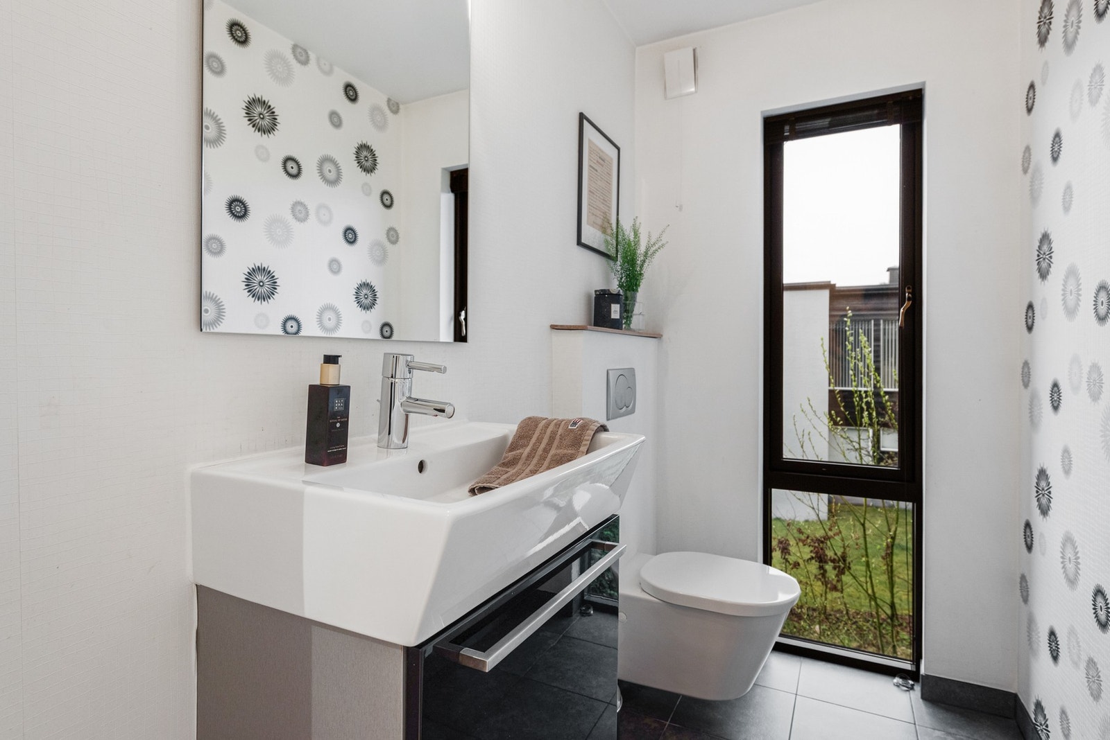 Det er også gjestetoalett i 2.etasje. Galleribilde