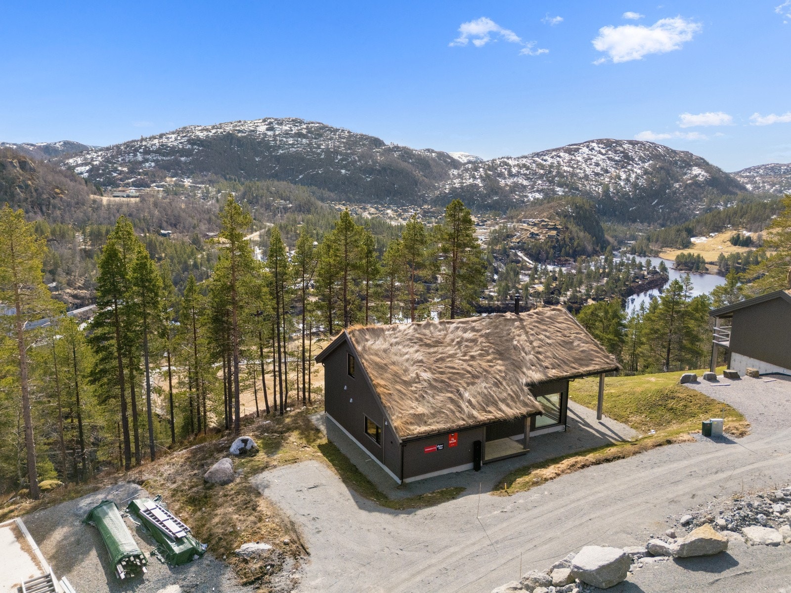 Mulighet for garasje og fiber fra Telenor. Galleribilde