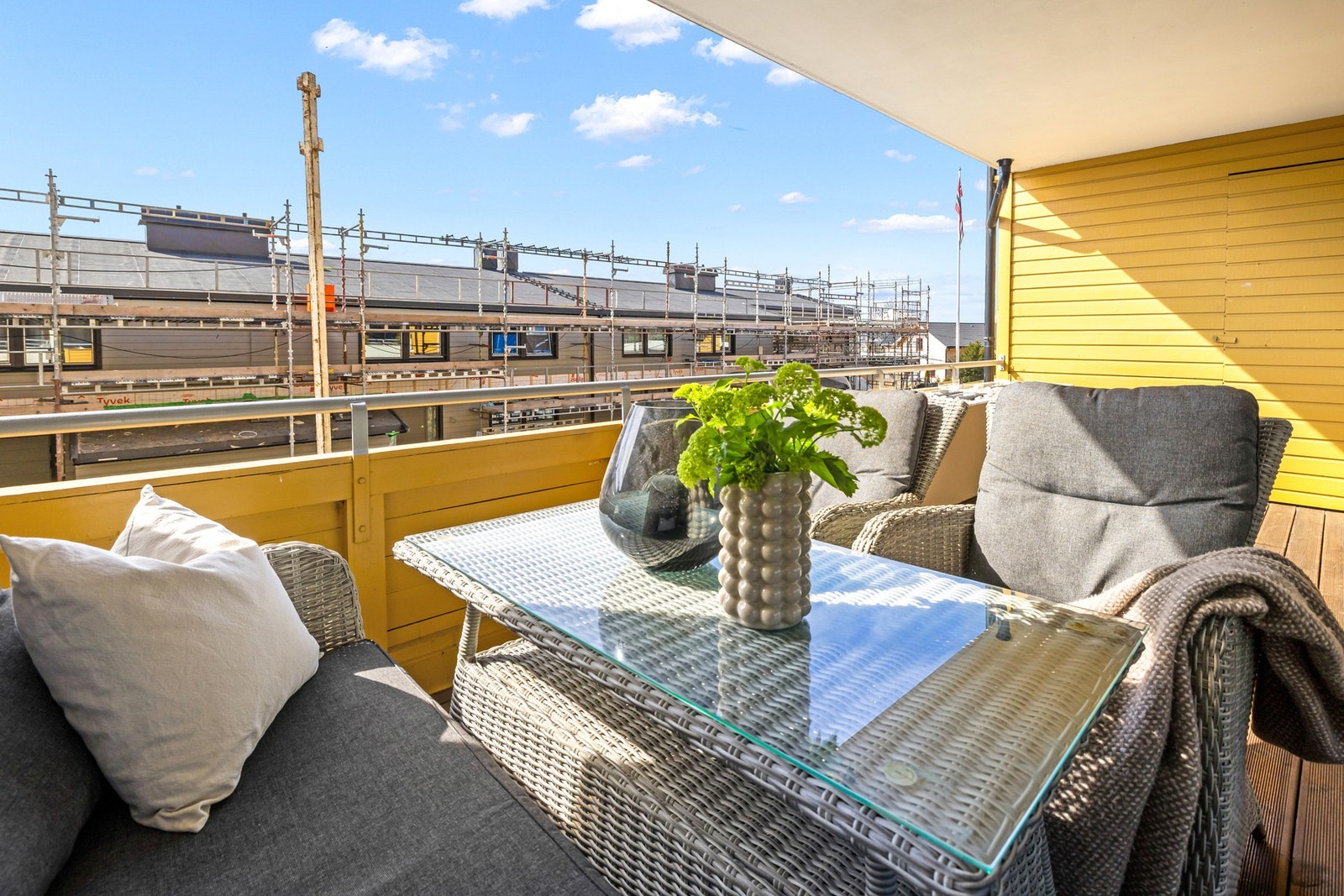 Her har man gode solforhold på sommerstid. Galleribilde