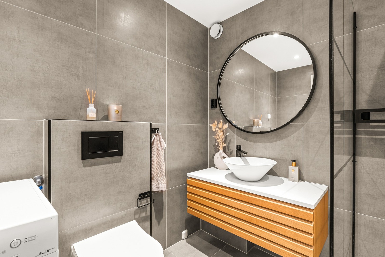 Badet har opplegg for vaskemaskin. Galleribilde