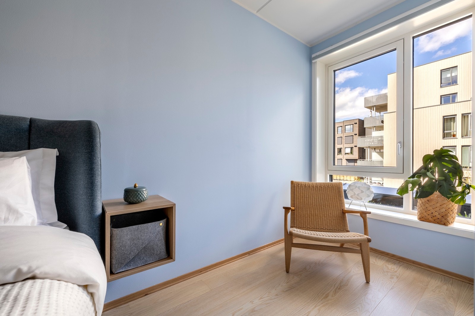Hovedsoverommet er meget romslig og har god plass til dobbeltseng og nattbord. Galleribilde