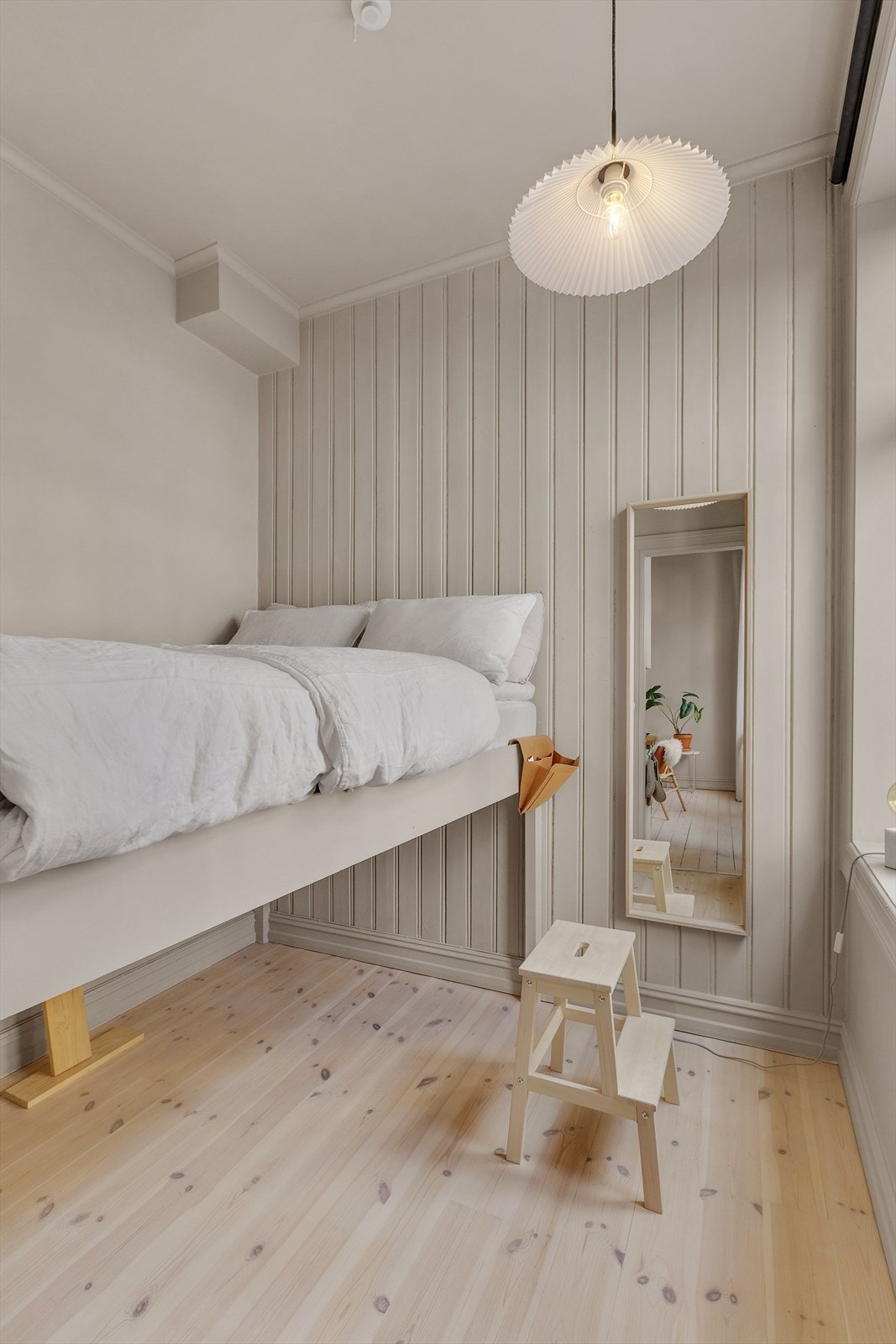 Sovealkoven er romslig og godt skjermet fra stuen. Galleribilde