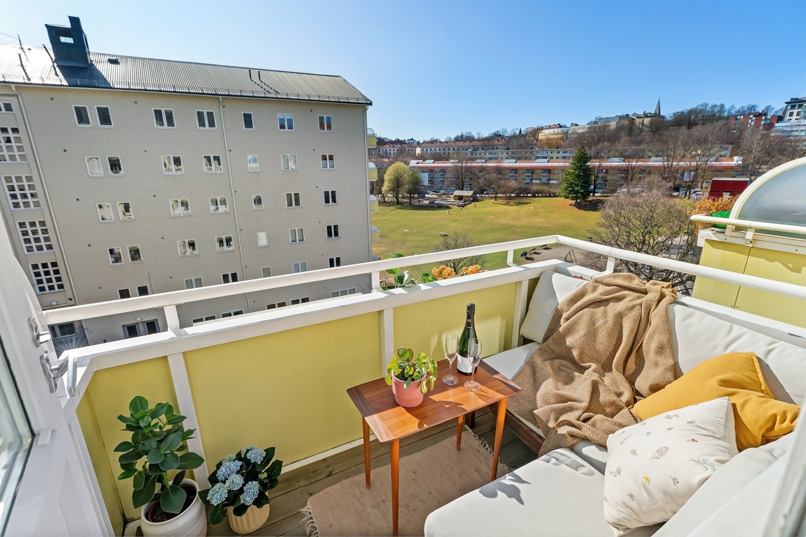 Velkommen til Vøyensvingen 18 D - En attraktiv og arealeffektiv 2-roms med heis opp, solrik balkong og fine løsninger Galleribilde