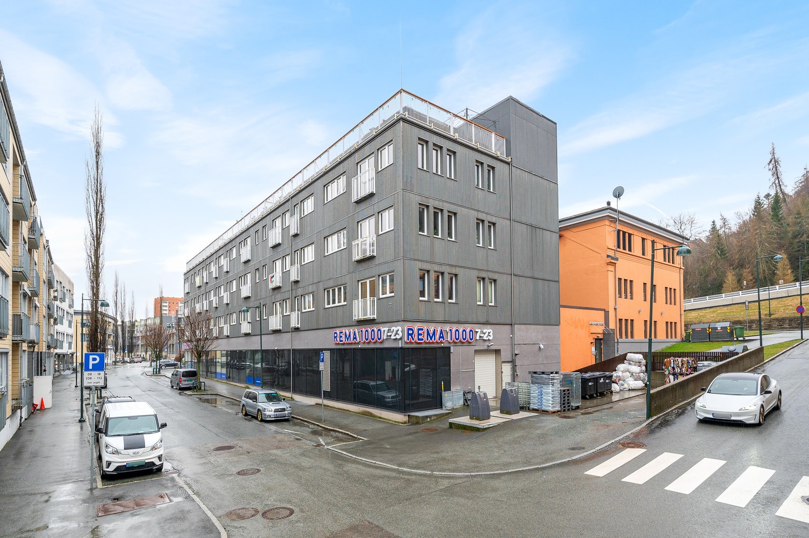 Fasade. Moderne bygg fra 2014. Galleribilde