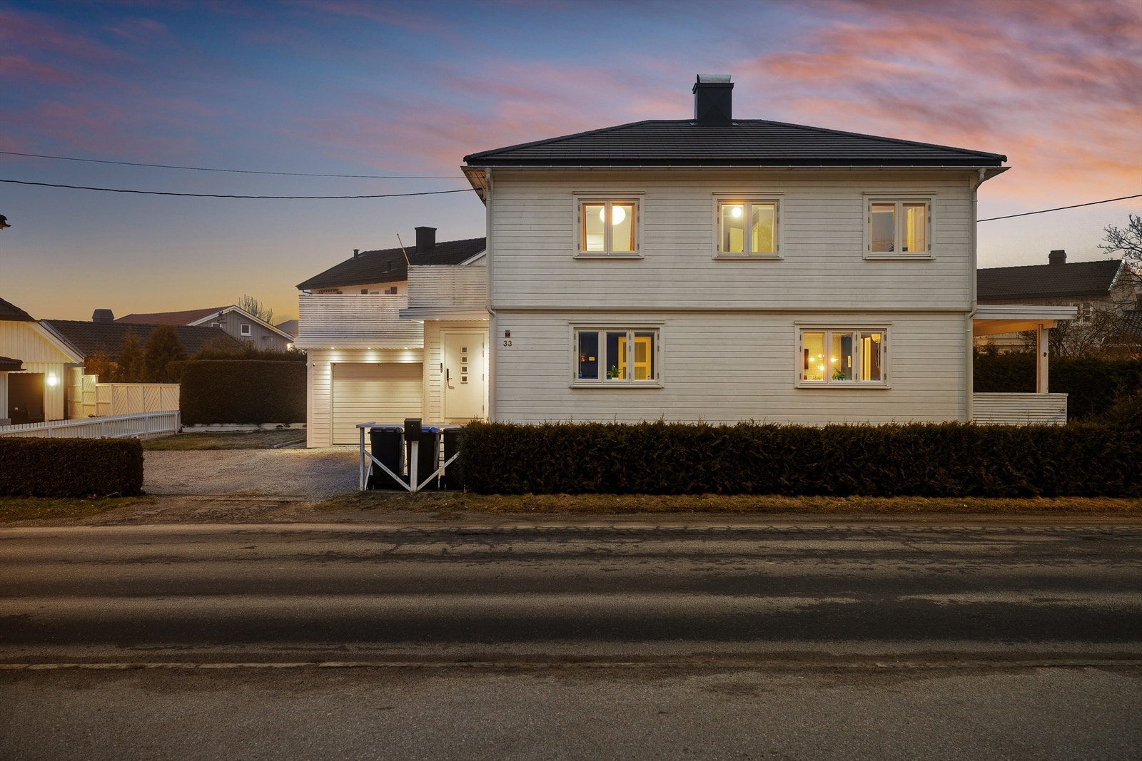 Eneboligen ble oppført i 1935. Omfattende modernisering ble utført i perioden 2010-2018, utvendig som innvendig. Galleribilde