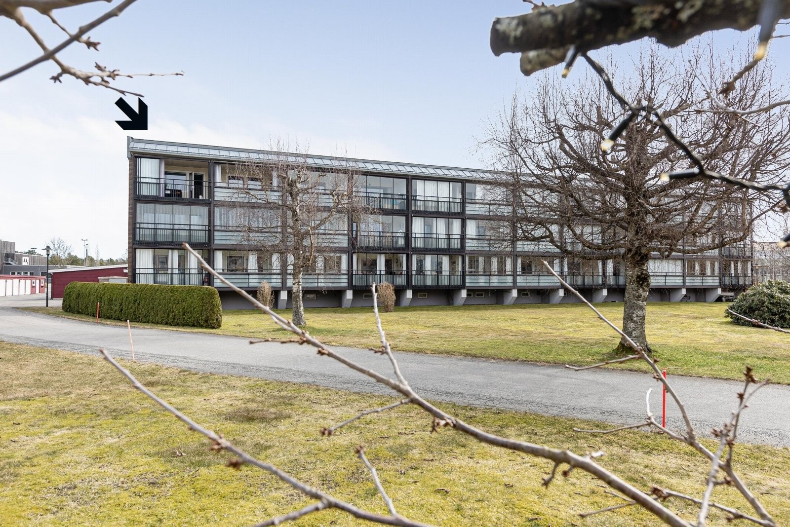 Leiligheten ligger i tredje og øverste etasje Galleribilde